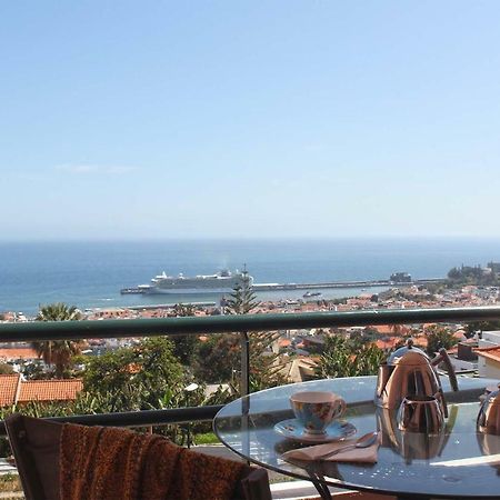Stylish Apartment With Balcony And Amazing Views Over Funchal And The Sea Экстерьер фото