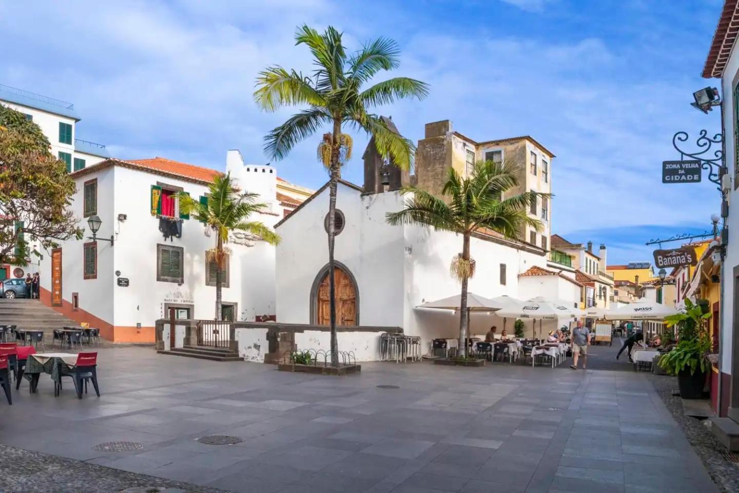 Stylish Apartment With Balcony And Amazing Views Over Funchal And The Sea Экстерьер фото